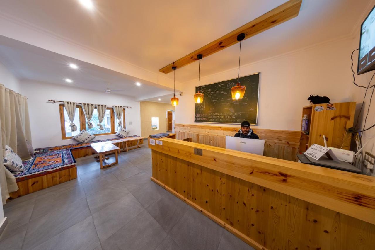 Woosah Hostel Leh Eksteriør billede