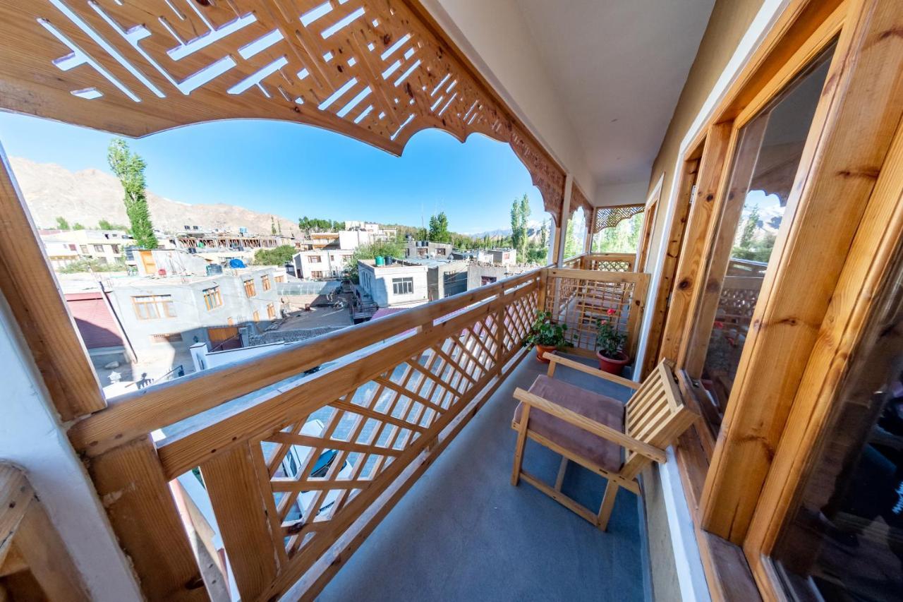 Woosah Hostel Leh Eksteriør billede