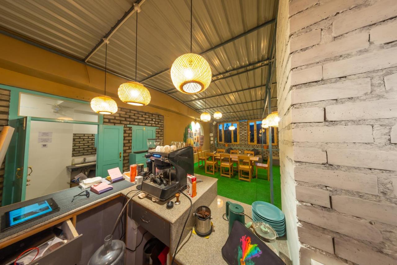 Woosah Hostel Leh Eksteriør billede