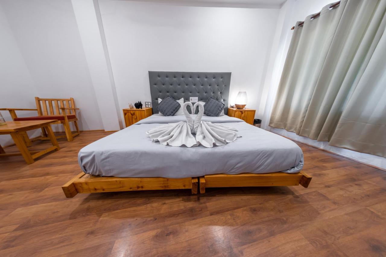 Woosah Hostel Leh Eksteriør billede