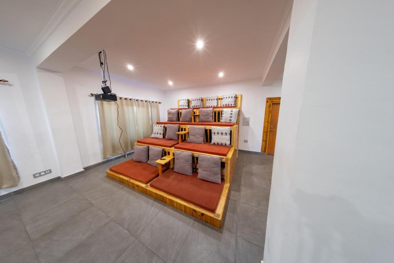 Woosah Hostel Leh Eksteriør billede