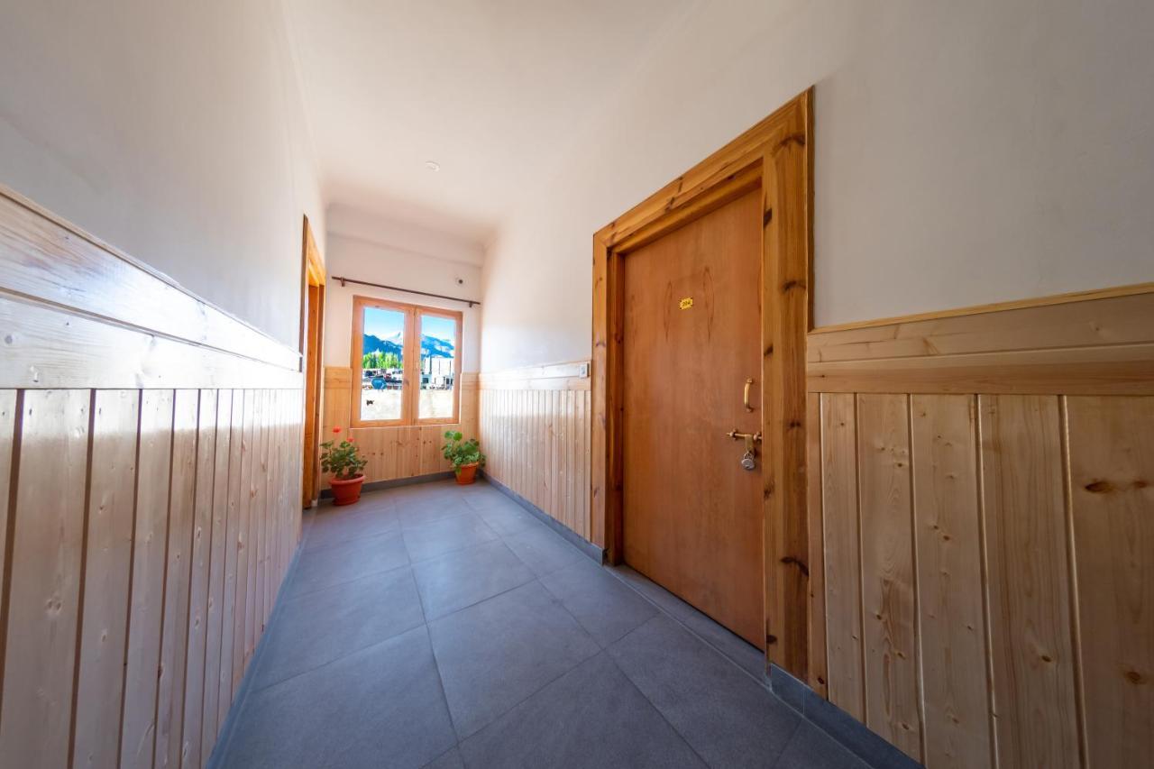 Woosah Hostel Leh Eksteriør billede